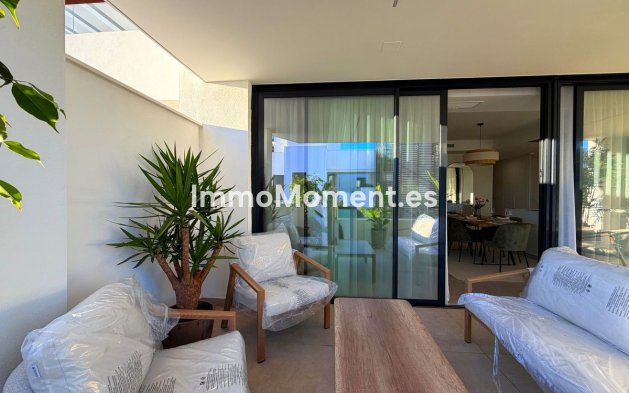 Resale - Apartment - Estepona - Cancelada