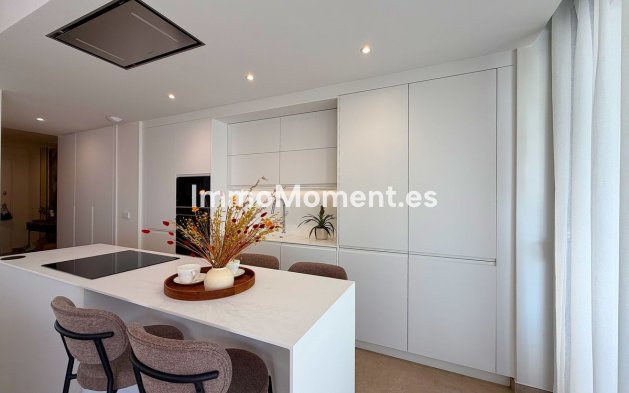 Resale - Apartment - Estepona - Cancelada