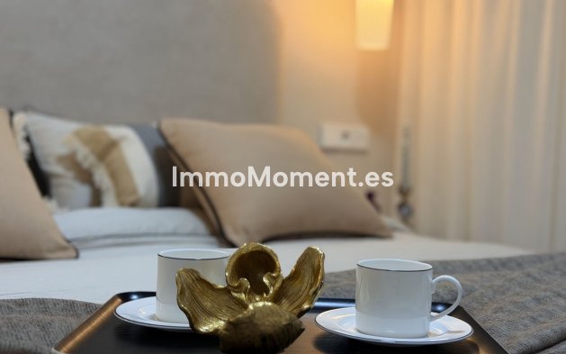 Resale - Apartment - Estepona - Cancelada