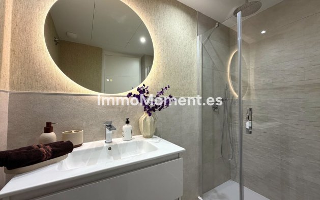 Resale - Apartment - Estepona - Cancelada