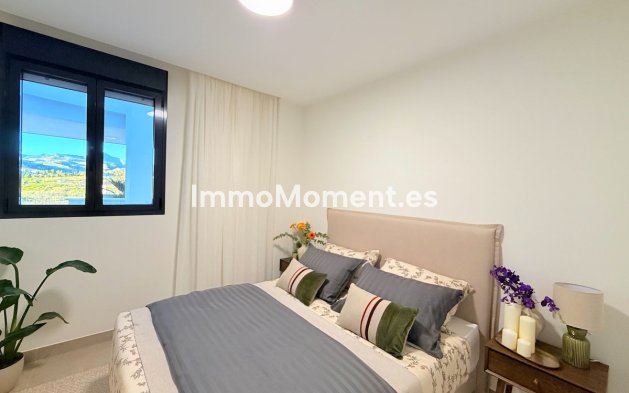 Resale - Apartment - Estepona - Cancelada