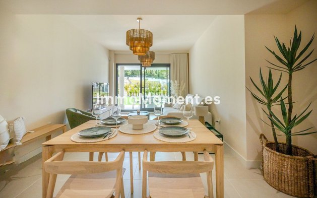 Wiederverkauf - Wohnung - Estepona  - Selwo