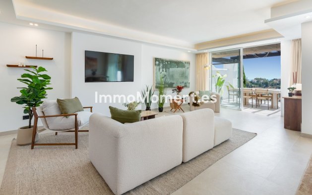 Resale - Apartment - Benahavís - La Quinta