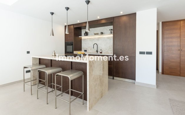 Resale - Apartment - Benahavís - La Quinta