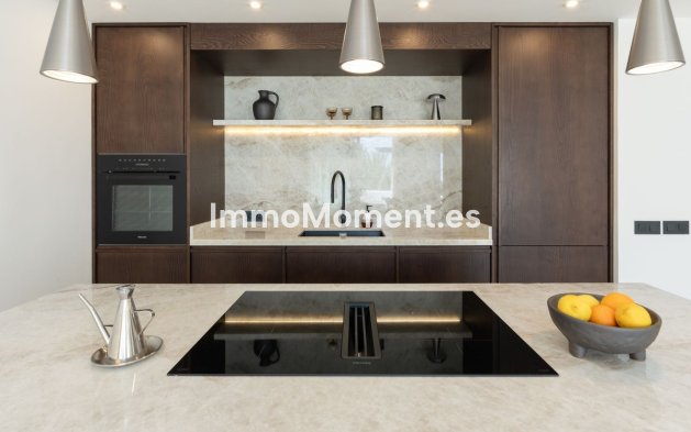 Resale - Apartment - Benahavís - La Quinta