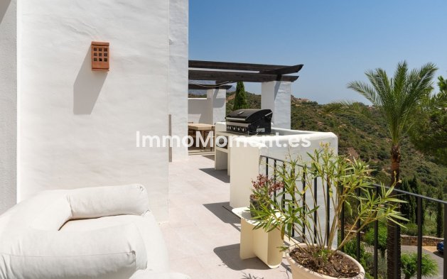 Resale - Apartment - Benahavís - La Quinta