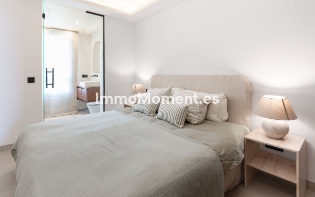 Resale - Apartment - Benahavís - La Quinta