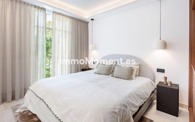Resale - Apartment - Benahavís - La Quinta