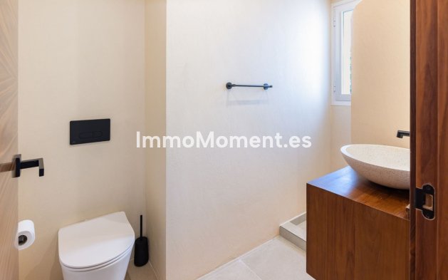 Resale - Apartment - Benahavís - La Quinta
