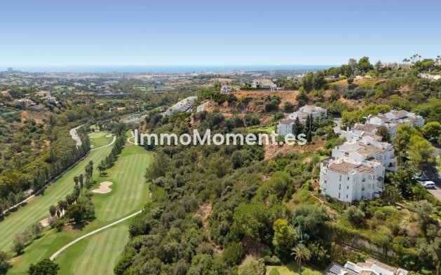 Resale - Apartment - Benahavís - La Quinta