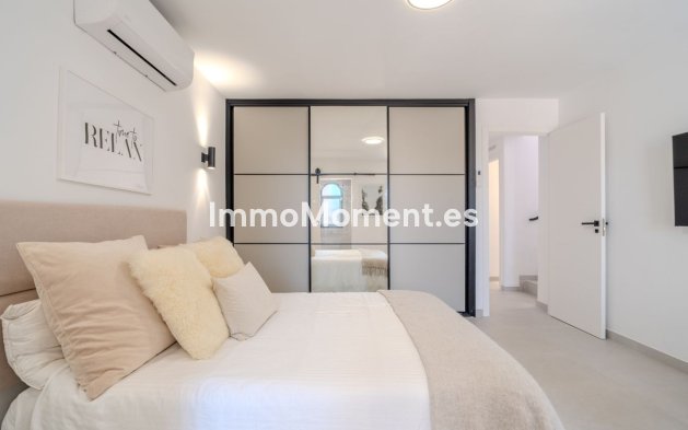 Revente - Maison mitoyenne - Estepona  - Costalita