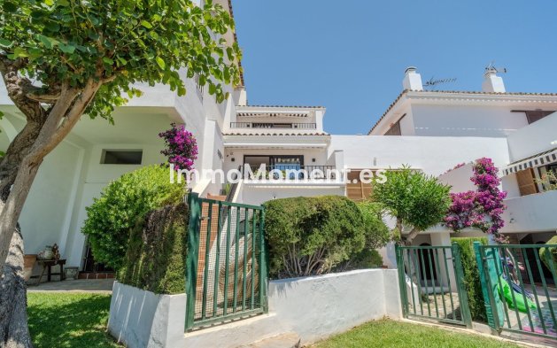 Revente - Maison mitoyenne - Estepona  - Costalita