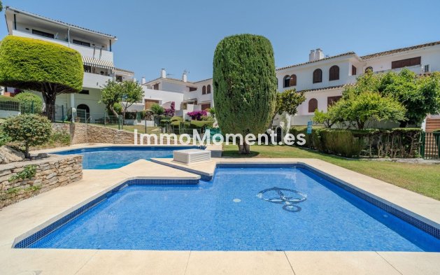 Revente - Maison mitoyenne - Estepona  - Costalita