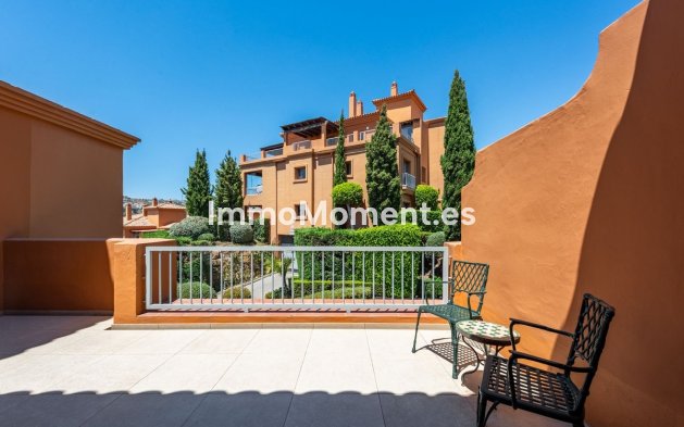 Wiederverkauf - Wohnung - Estepona  - Atalaya