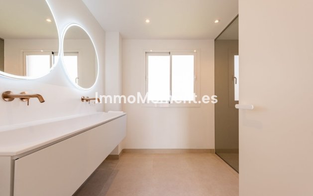 Wiederverkauf - Wohnung - Estepona  - Atalaya