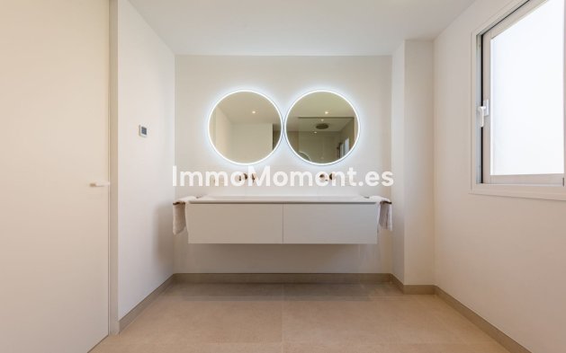 Wiederverkauf - Wohnung - Estepona  - Atalaya