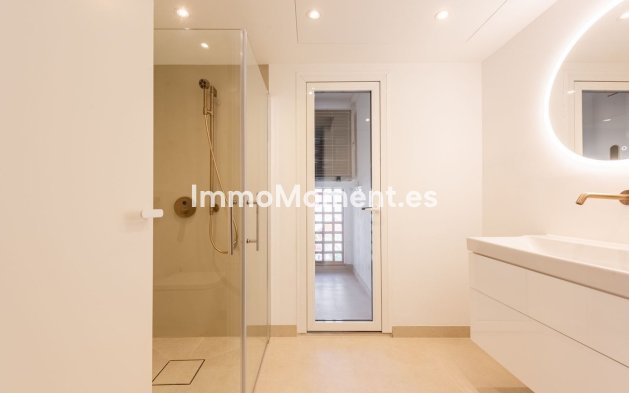 Wiederverkauf - Wohnung - Estepona  - Atalaya
