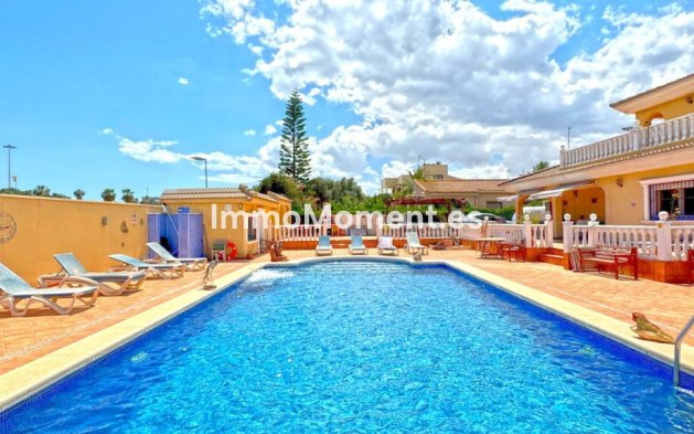 Wiederverkauf - Freistehende Villa - Torrevieja - Torrevieja Centro