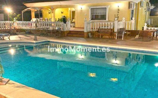Wiederverkauf - Freistehende Villa - Torrevieja - Torrevieja Centro