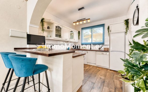Resale - Apartment - Mijas Costa - Calahonda