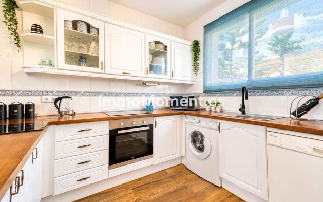 Resale - Apartment - Mijas Costa - Calahonda