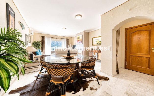 Resale - Apartment - Mijas Costa - Calahonda