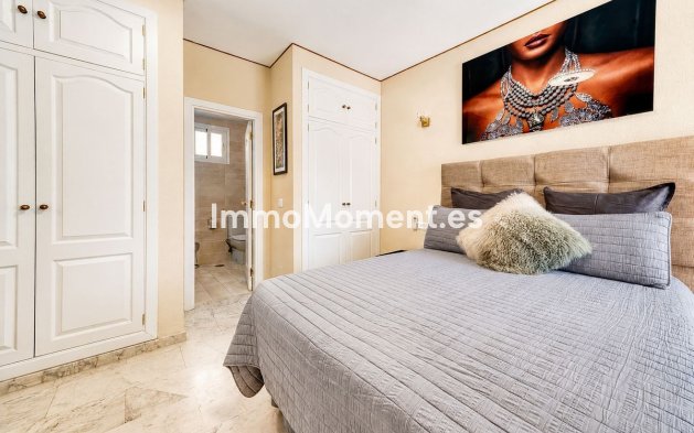 Resale - Apartment - Mijas Costa - Calahonda