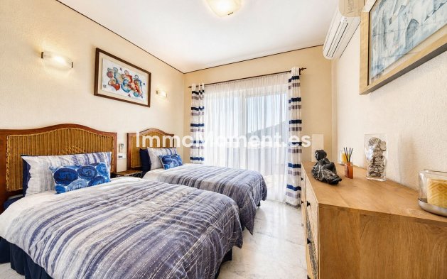 Resale - Apartment - Mijas Costa - Calahonda