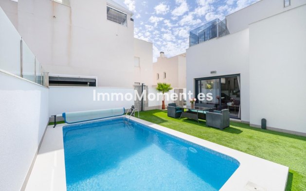 Resale - Detached villa - Torrevieja - Torrevieja Centro