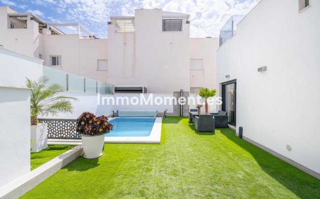 Resale - Detached villa - Torrevieja - Torrevieja Centro