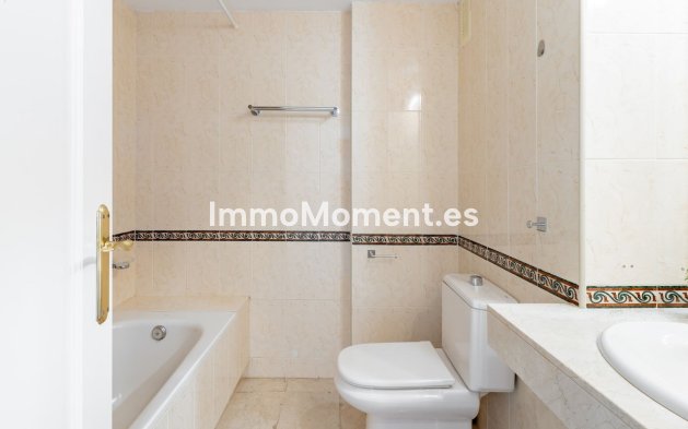 Wiederverkauf - Wohnung - Marbella - Nueva Andalucía