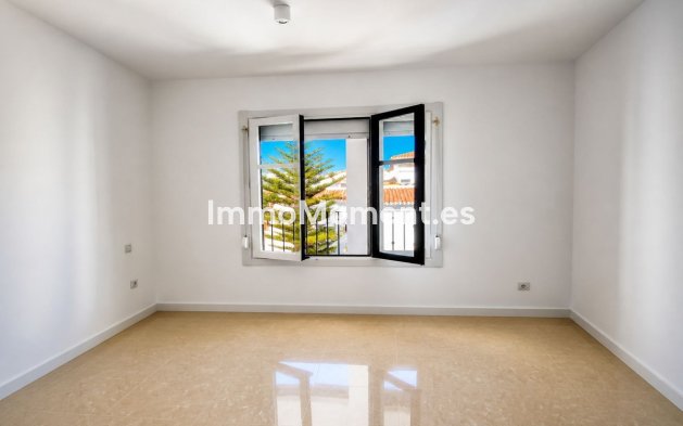Resale - Apartment - Manilva - San Luis de Sabinillas