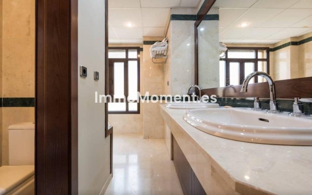 Reventa - Villa independiente - Puerto Banús