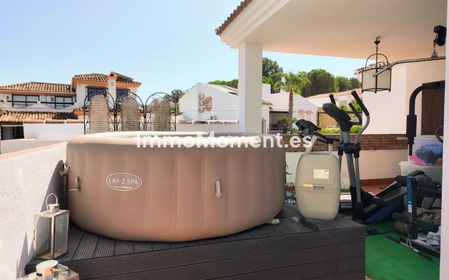 Bestaande woning - Vrijstaande villa - Binnenland  - Alhaurín el Grande Centro