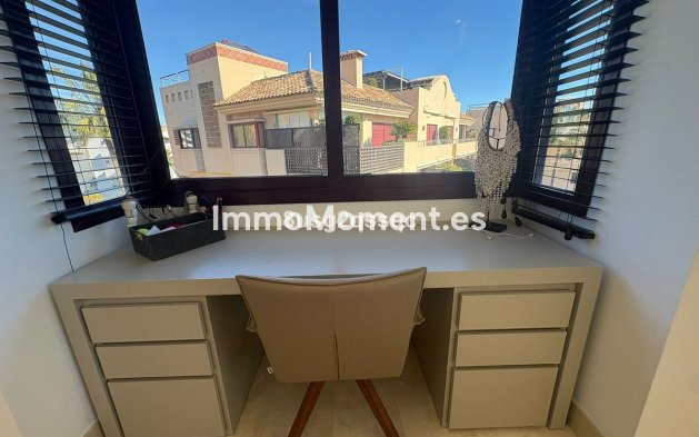 Reventa - Apartamento - Estepona  - Costalita