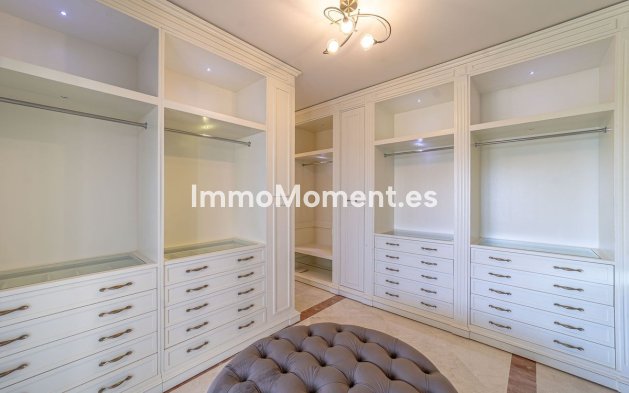 Wiederverkauf - Freistehende Villa - Estepona  - Atalaya