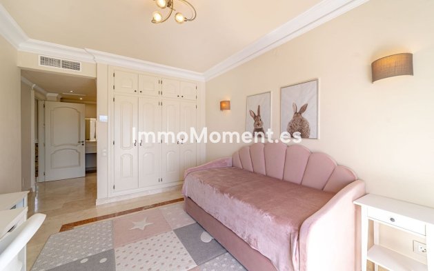 Wiederverkauf - Freistehende Villa - Estepona  - Atalaya