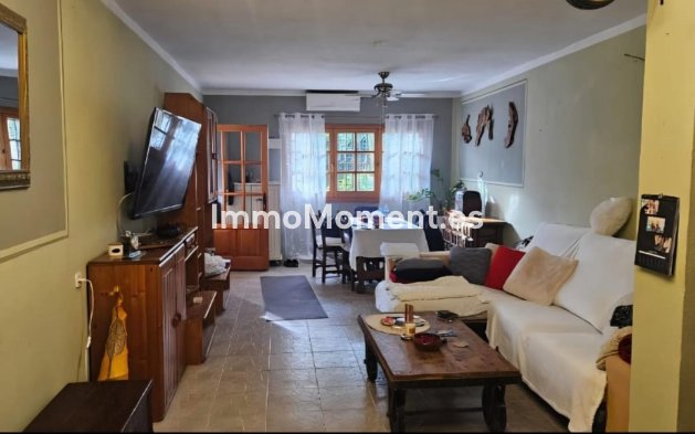 Resale - Country house - Inland  - Coín