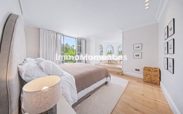 Wiederverkauf - Freistehende Villa - Marbella - Nueva Andalucía