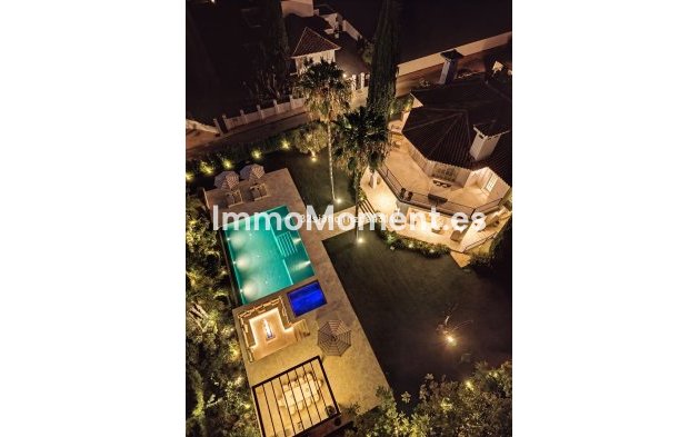 Wiederverkauf - Freistehende Villa - Marbella - Nueva Andalucía