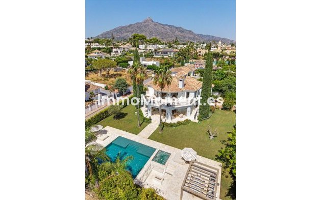 Wiederverkauf - Freistehende Villa - Marbella - Nueva Andalucía