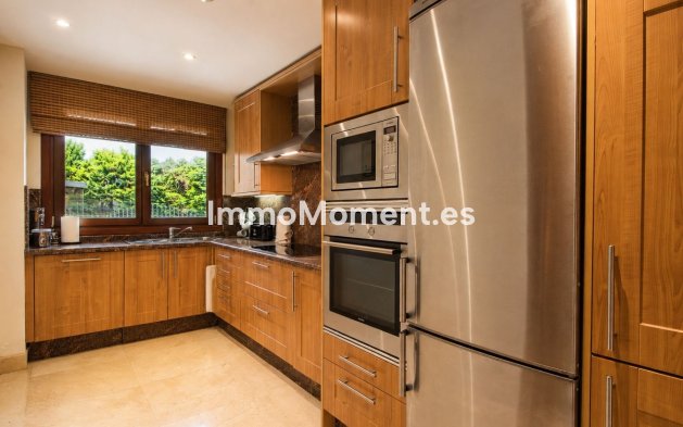 Wiederverkauf - Wohnung - Estepona  - Estepona Centro