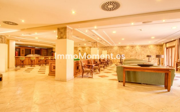 Wiederverkauf - Wohnung - Estepona  - Estepona Centro