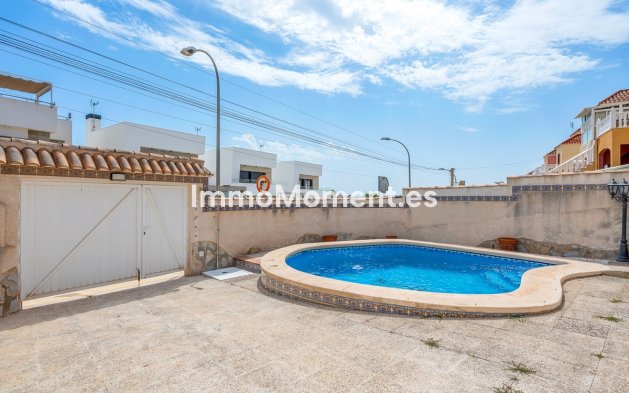 Wiederverkauf - Freistehende Villa - Orihuela - El Galan