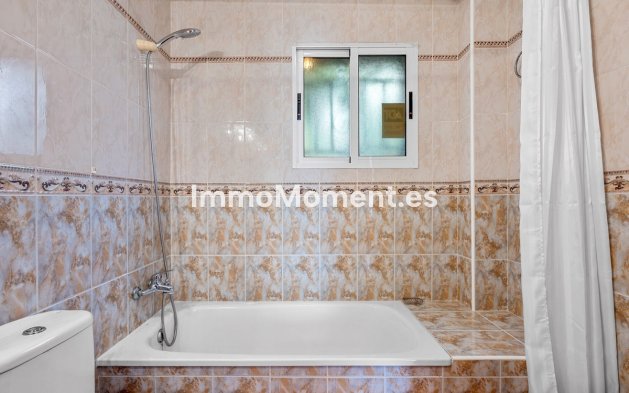 Wiederverkauf - Freistehende Villa - Orihuela - El Galan