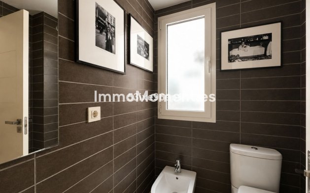 Resale - Apartment - Estepona - Estepona Centro