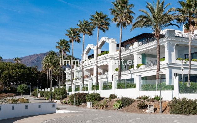 Resale - Apartment - Estepona - Estepona Centro