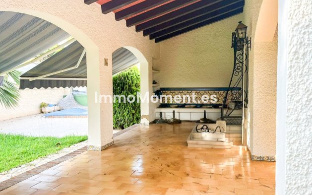 Resale - Detached villa - Orihuela Costa - Punta Prima