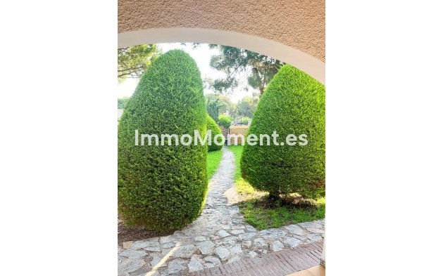 Resale - Detached villa - Orihuela Costa - Punta Prima
