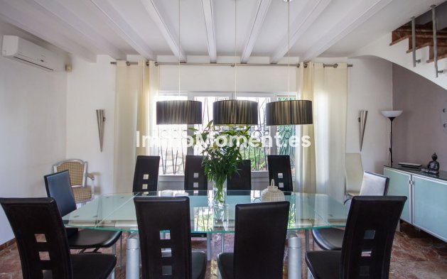 Resale - Detached villa - Mijas Costa